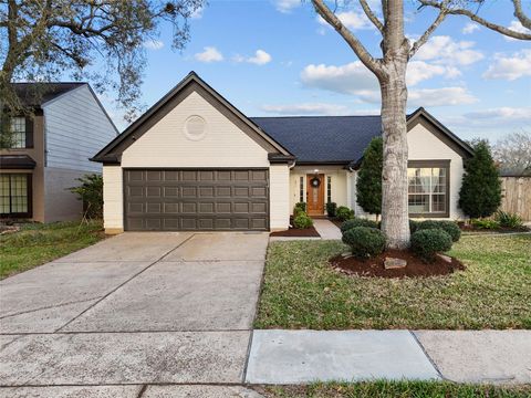 3911 Spring Circle Drive W Pearland TX 77584