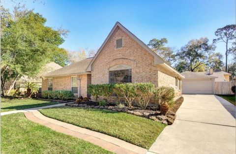 Photo of 3838 Fawn Creek Drive, Houston, TX 77339 (MLS # 10443553)