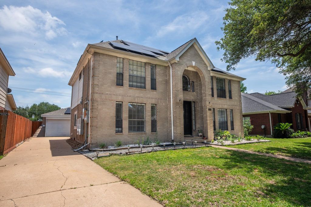 Photo of 2113 Spinnaker Drive, League City, TX 77573 (MLS # 97445599)