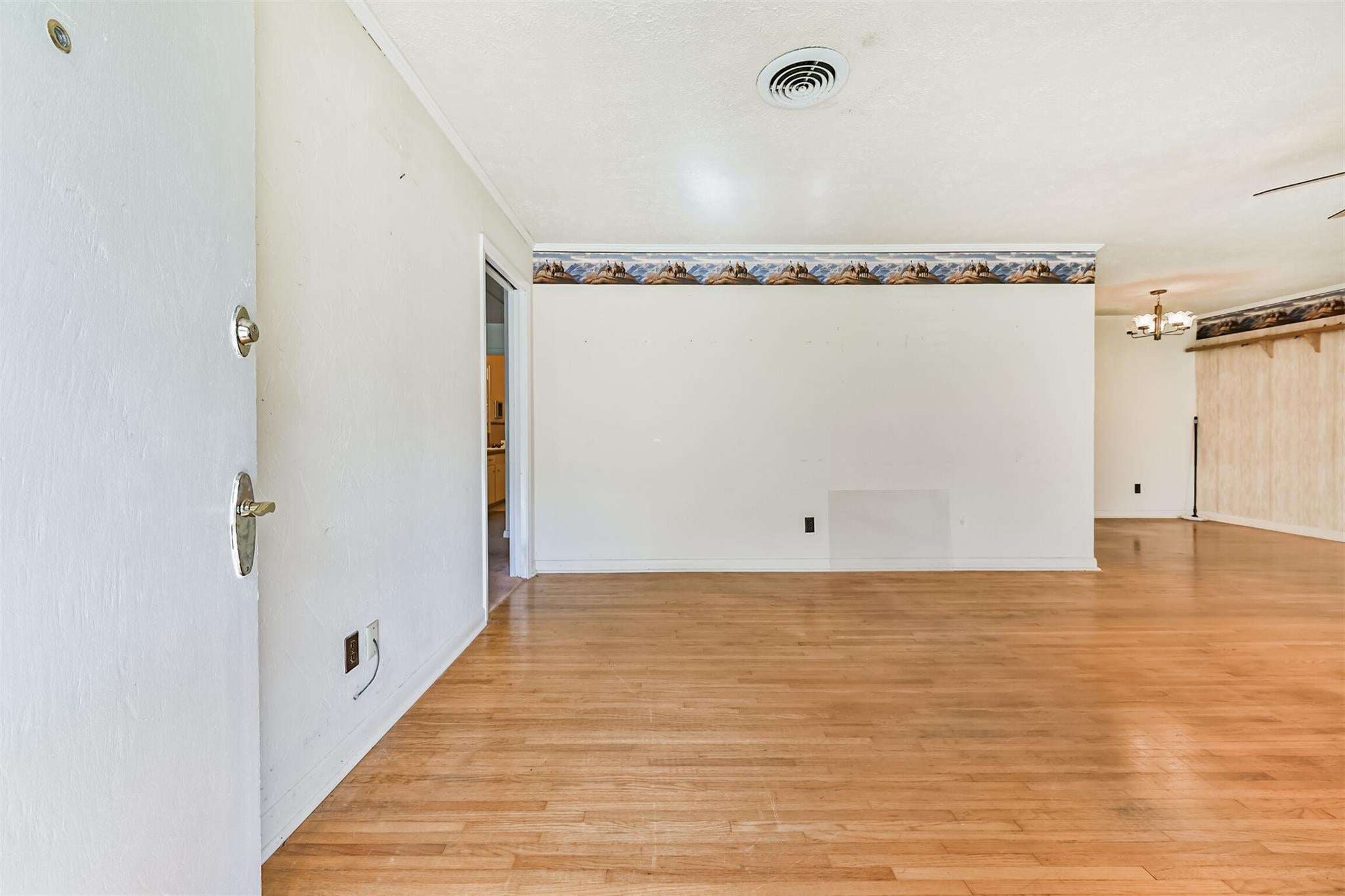 1904 Amy Drive
