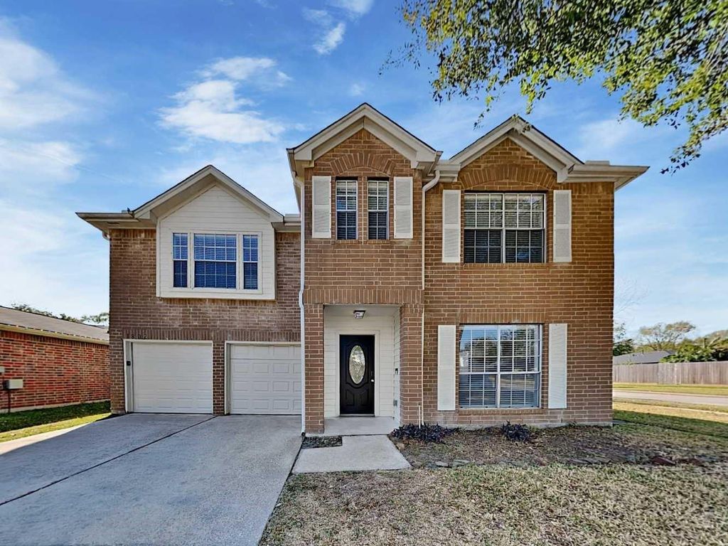 Photo of 1802 Oak Valley Drive, Kemah, TX 77565 (MLS # 54848559)