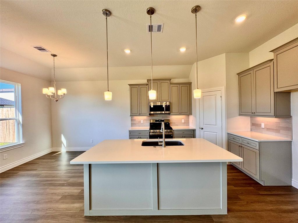 Photo of 11841 Whirlaway Drive, Willis, TX 77318 (MLS # 81951797)