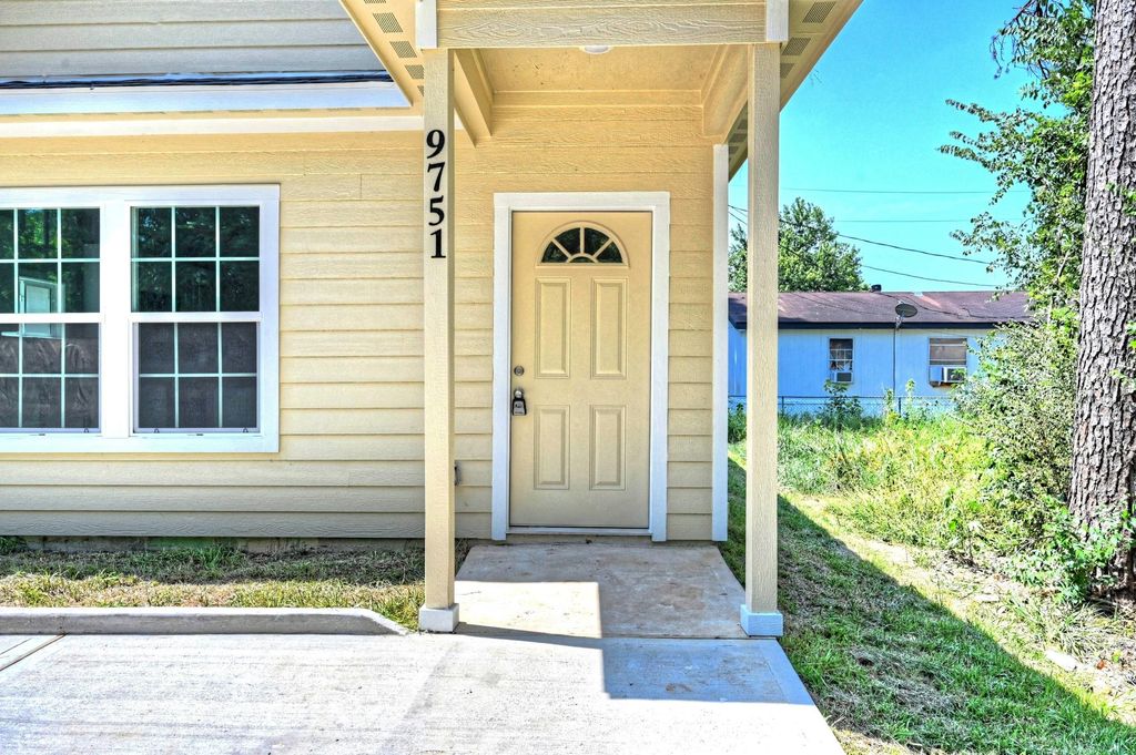 Photo of 9751 Black Gum, Willis, TX 77318 (MLS # 76925236)