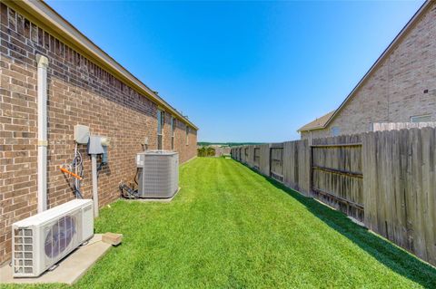 Tiny photo for 191 Abner Lane, Montgomery, TX 77356 (MLS # 21772608)