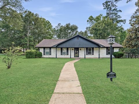 Photo of 108 Timberlane Drive, Silsbee, TX 77656 (MLS # 74728871)