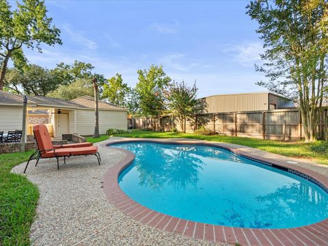 Photo of 13718 Balmore Circle, Houston, TX 77069 (MLS # 78417372)