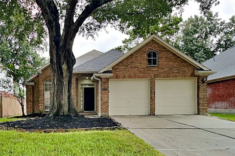 Photo of 5026 Maple Brook Lane, Houston, TX 77345 (MLS # 30666215)