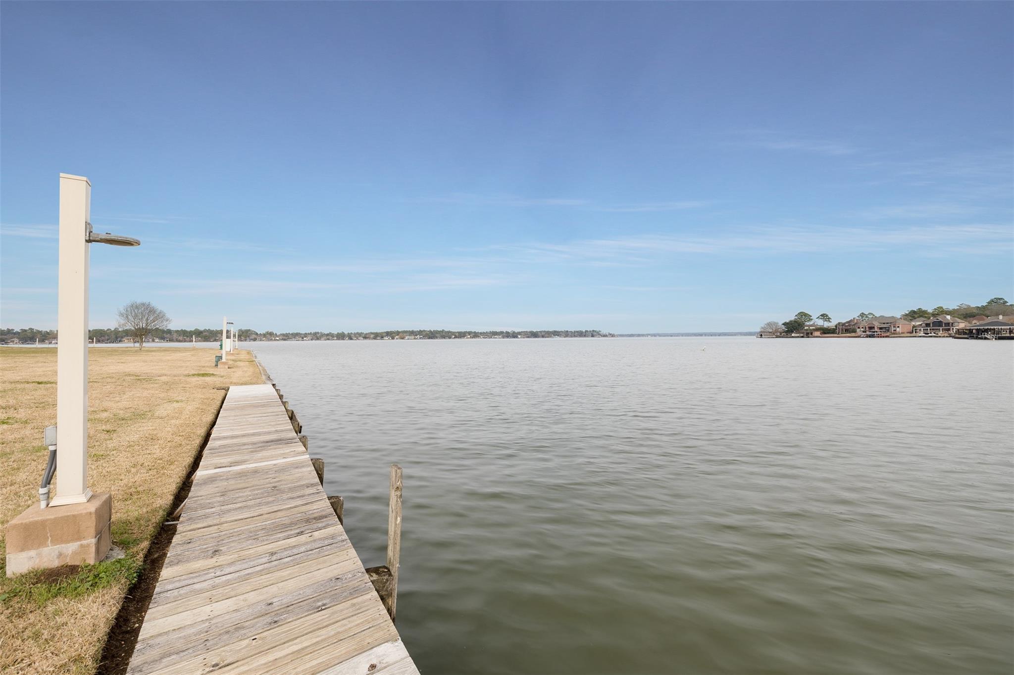 135 April Point Drive S