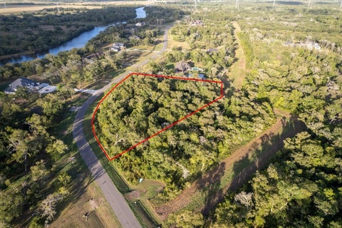 Photo of 31811 Bayou Bend, Richwood, TX 77515 (MLS # 51095088)