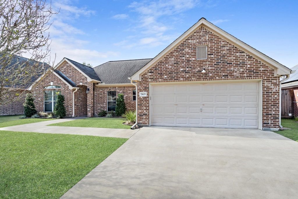 Photo of 7825 Quail Court, Beaumont, TX 77713 (MLS # 98968723)