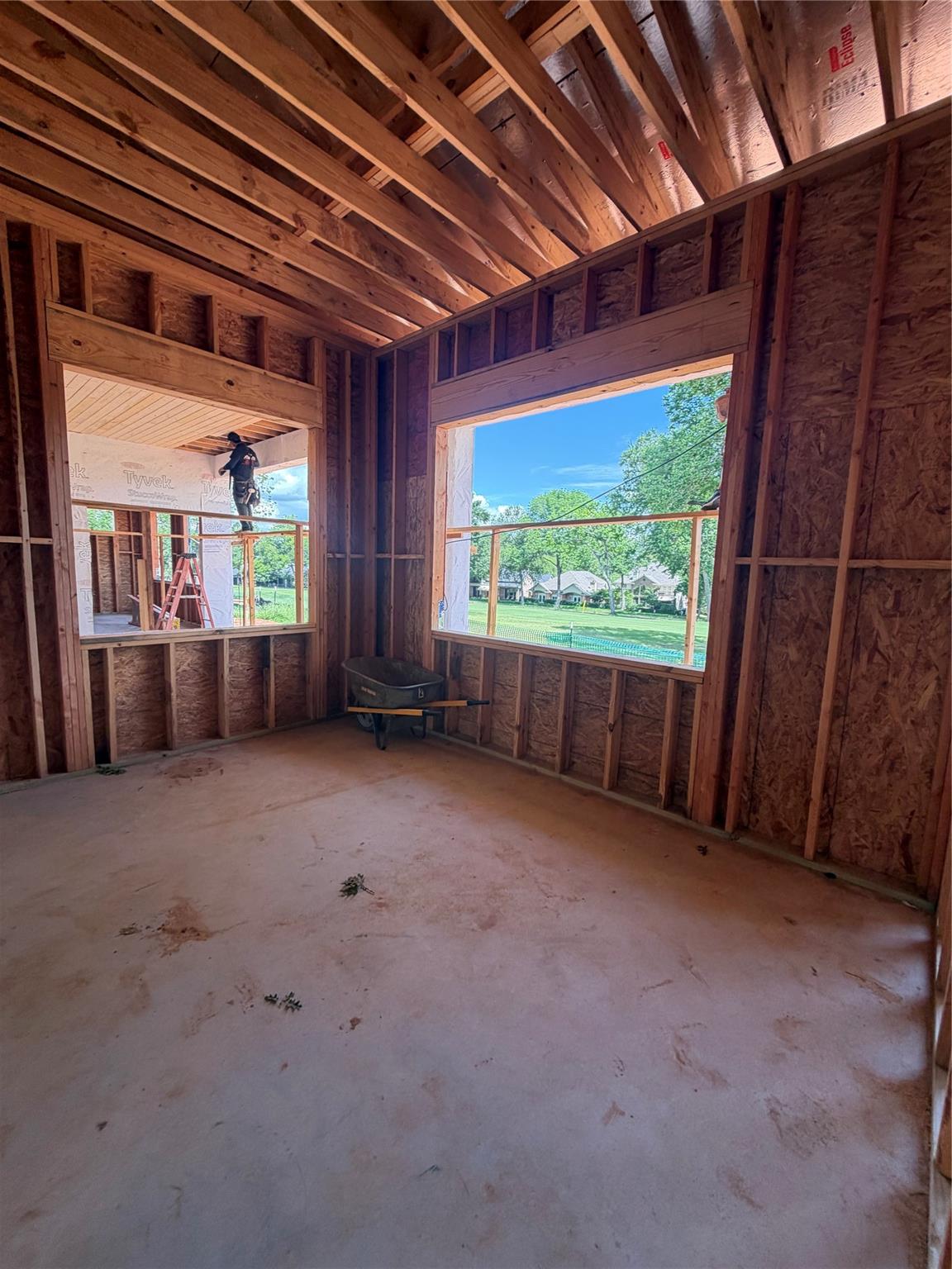 61 Edgewood Dr