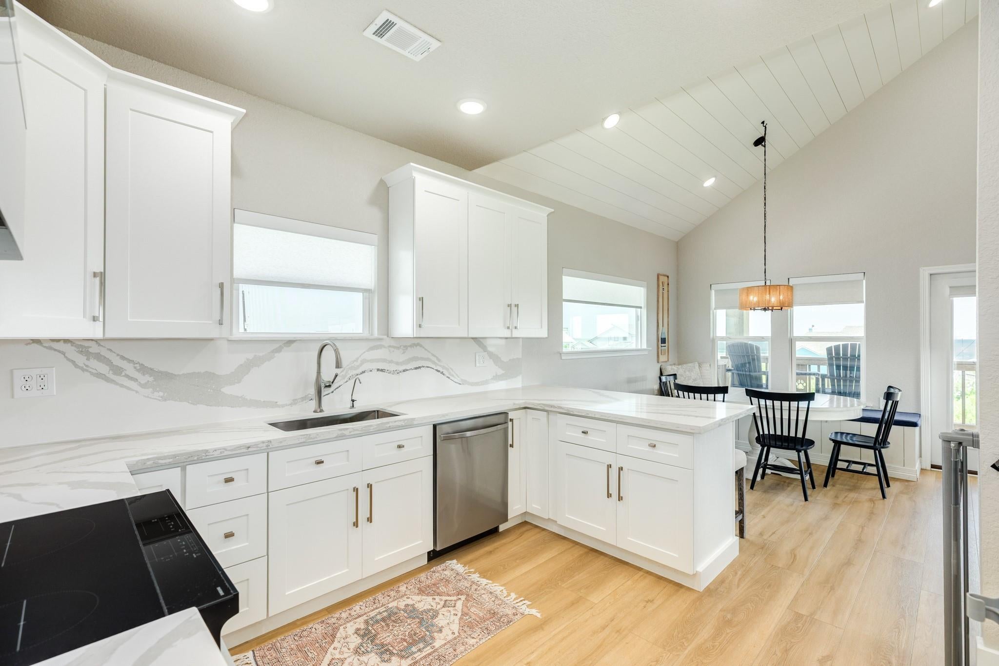 4609 Blue Water Highway
