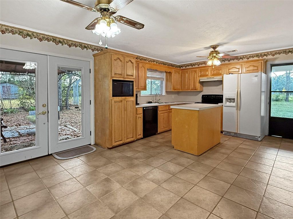 Photo of 2570 County Road, Woodville, TX 75979 (MLS # 33855638)