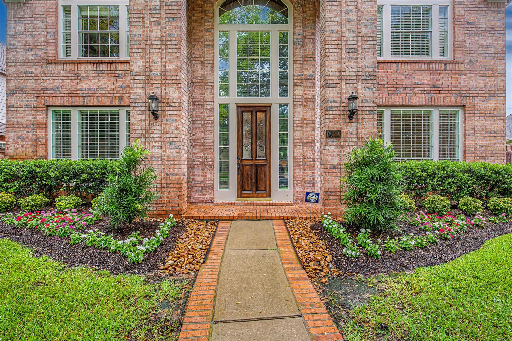 4811 Rachelle Court