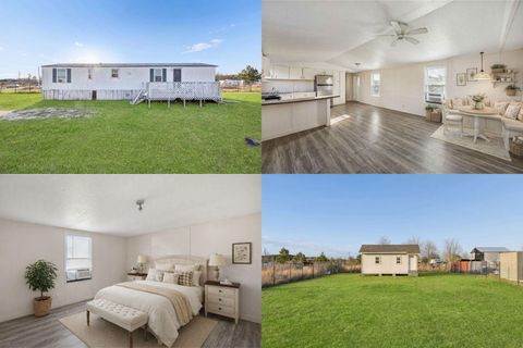 Photo of 1643 County Road 3545, Cleveland, TX 77327 (MLS # 52272450)