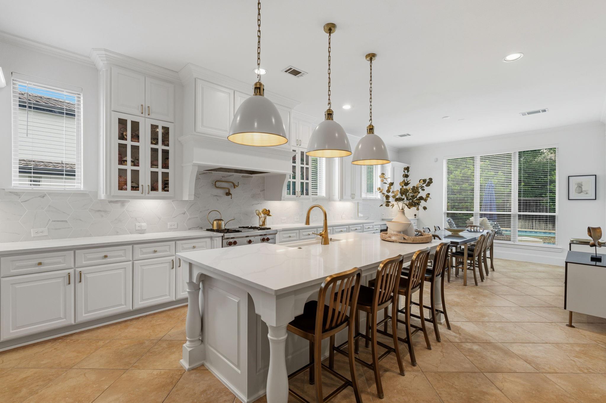 34 N Player Manor Cir
