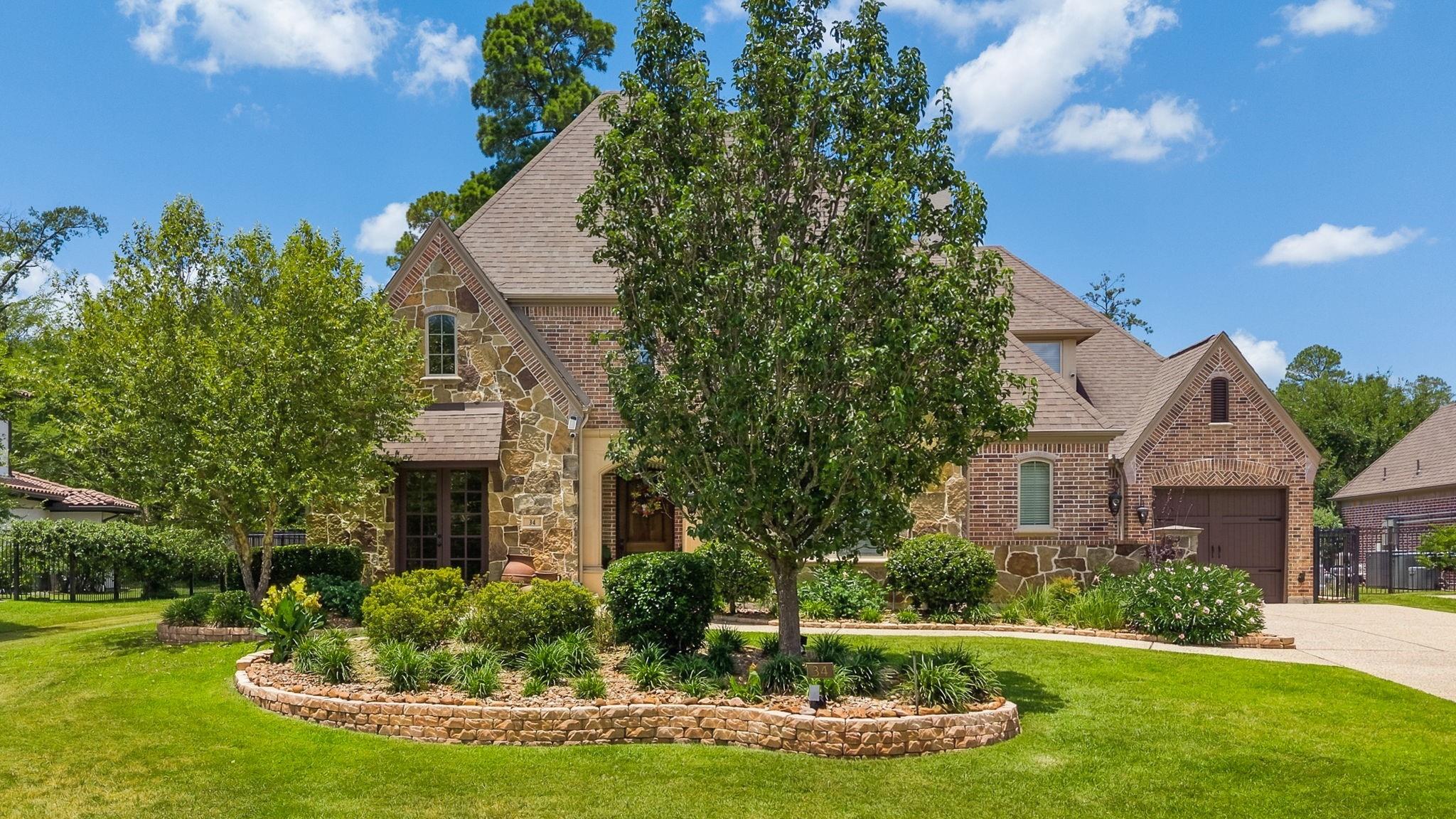 34 N Player Manor Cir