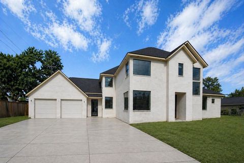 Photo of 1731 Benbow Way, Houston, TX 77080 (MLS # 88899325)