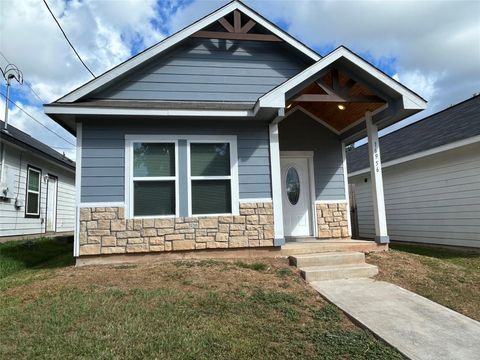 Photo of 16956 W Ivanhoe, Montgomery, TX 77316 (MLS # 87368972)