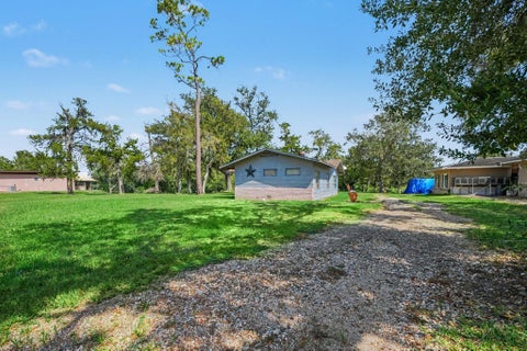 Photo of 3315 Saint Anne Street, Liverpool, TX 77577 (MLS # 80412322)