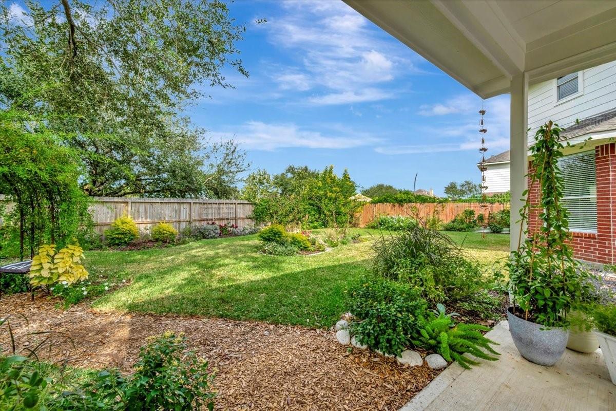 1606 Joshua Tree Lane