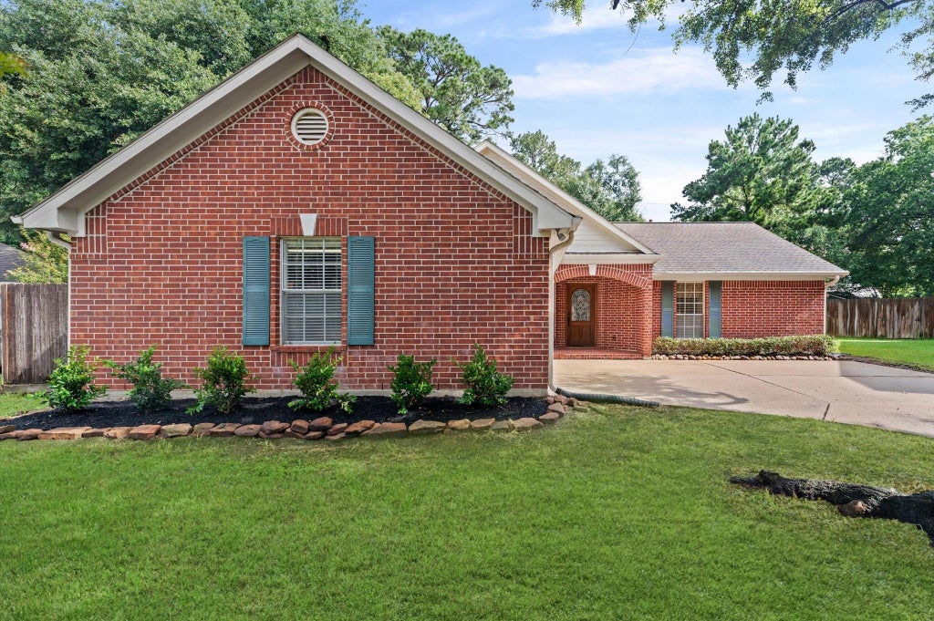 Photo of 17618 Mill Springs Drive, Spring, TX 77379 (MLS # 40500635)