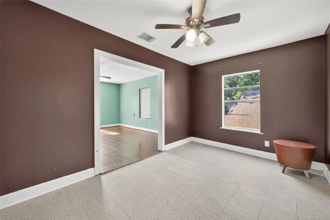 Photo of 7111 Myrtle Street, Houston, TX 77087 (MLS # 52602837)
