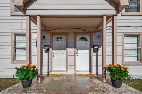 Photo of 7111 Myrtle Street, Houston, TX 77087 (MLS # 52602837)