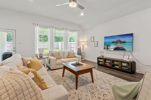 Tiny photo for 560 Newcomb Hollow Drive, Conroe, TX 77304 (MLS # 33034514)