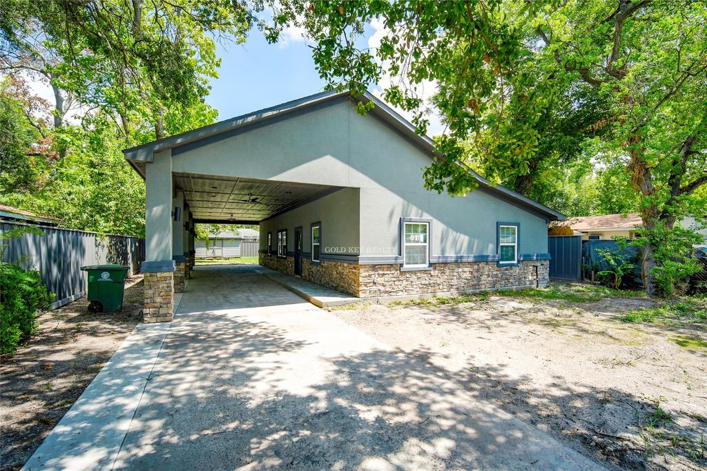 Photo of 218 Ishmeal Street, Houston, TX 77076 (MLS # 925796)