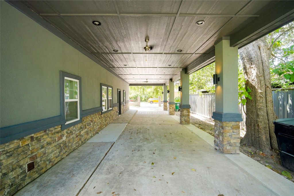 Photo of 218 Ishmeal Street, Houston, TX 77076 (MLS # 925796)