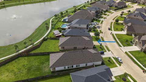 Apartment For Sale - 19838 Blue Roan Drive<br/> Tomball, TX 77377