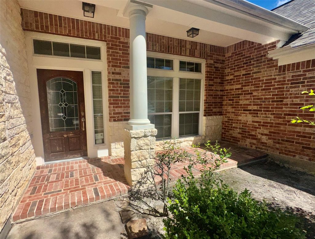 Photo of 15923 Maple Shores Drive, Houston, TX 77044 (MLS # 41438885)
