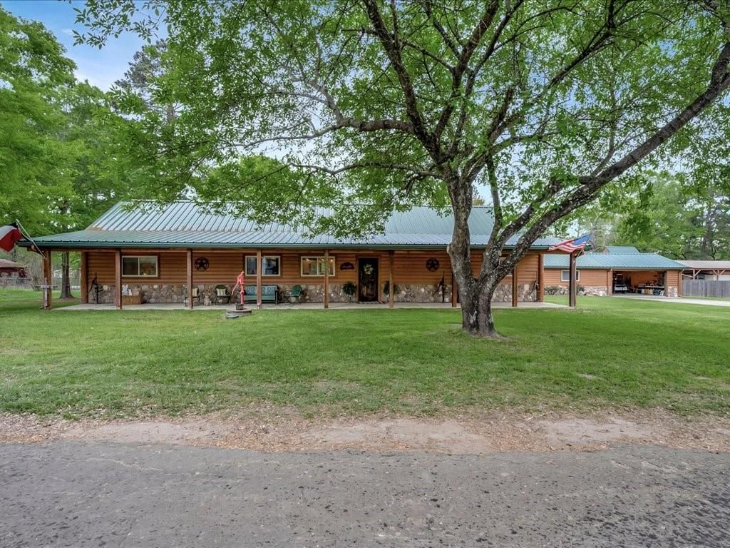 Photo of 331 Black Forest Drive, Zavalla, TX 75980 (MLS # 46872134)