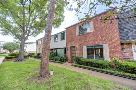 Photo of 6337 Briar Rose Drive #145, Houston, TX 77057 (MLS # 3828883)