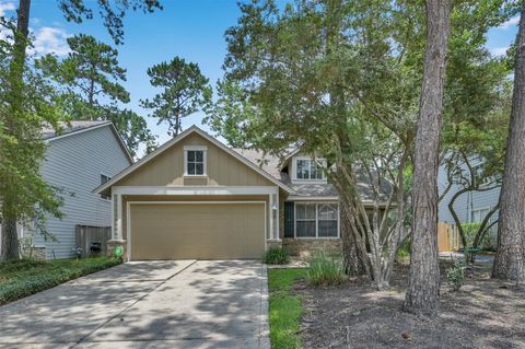 Photo of 24 E New Avery Place, The Woodlands, TX 77382 (MLS # 22816430)