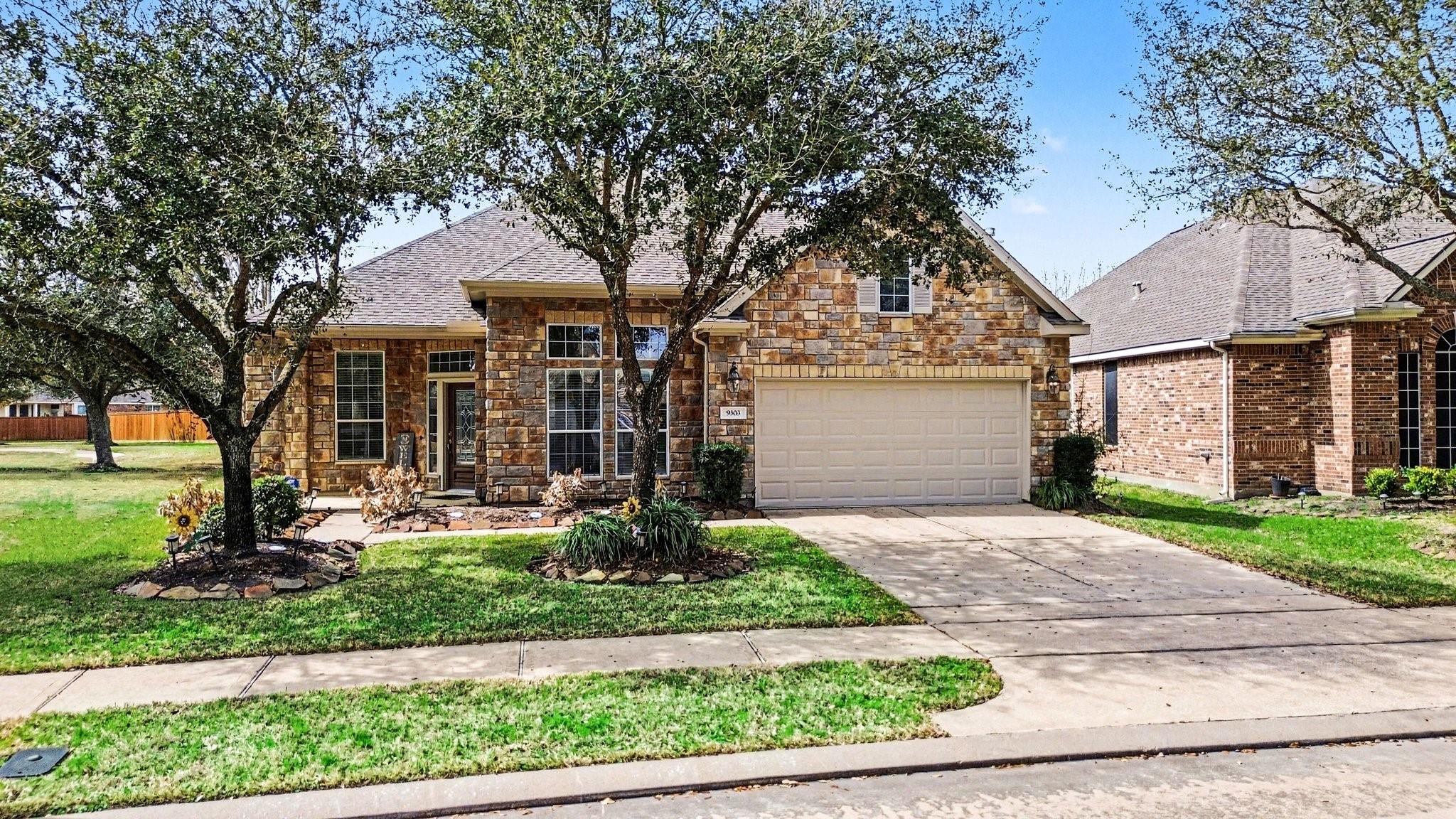 9303 Lake Texoma Circle