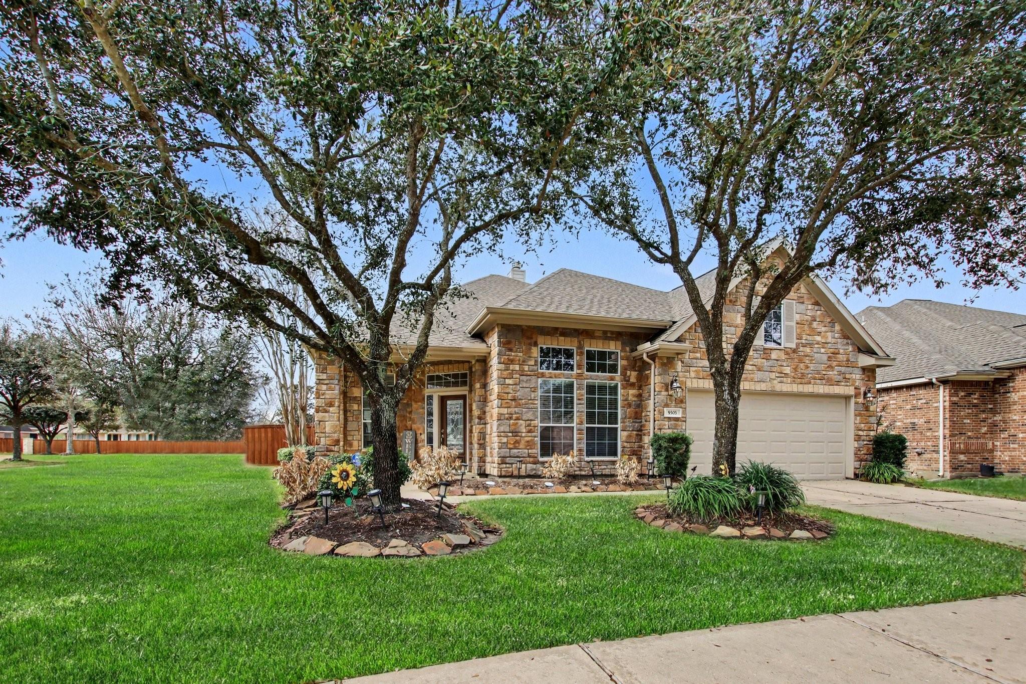 9303 Lake Texoma Circle