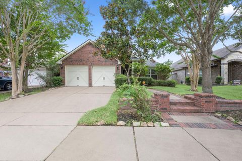 Homes For Sale - 18226 E Willow Oak Bend Drive<br/> Cypress, TX 77433
