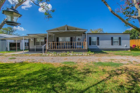 Photo of 103 Elm Street, Donie, TX 75838 (MLS # 9884704)
