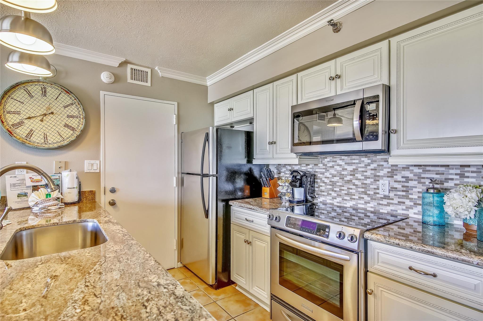 5220 Seawall Boulevard 934
