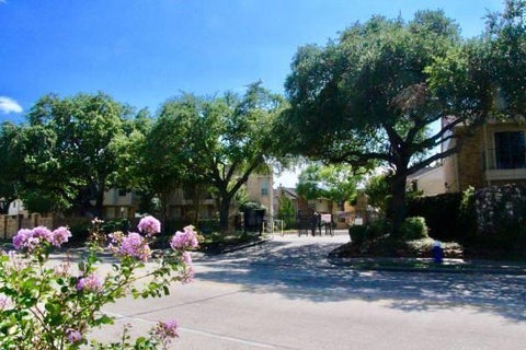 Photo of 3600 Jeanetta Street #2401, Houston, TX 77063 (MLS # 14290928)