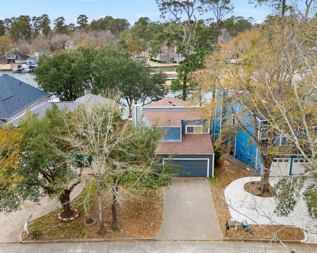 Photo of 3203 Poe Drive, Montgomery, TX 77356 (MLS # 86160211)