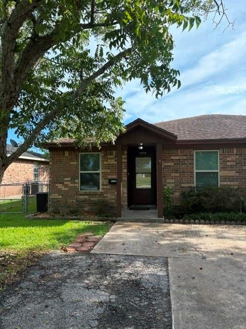 Photo of 12225 11th Street, Santa Fe, TX 77510 (MLS # 52573791)