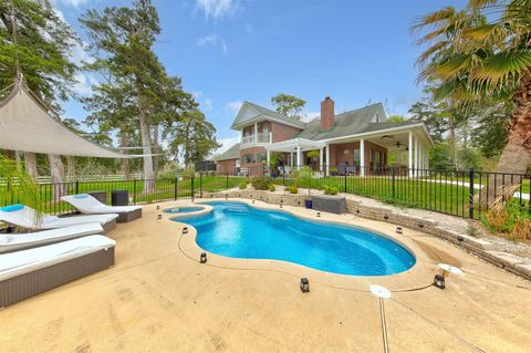 9520 El Chaco Drive Baytown TX 77521