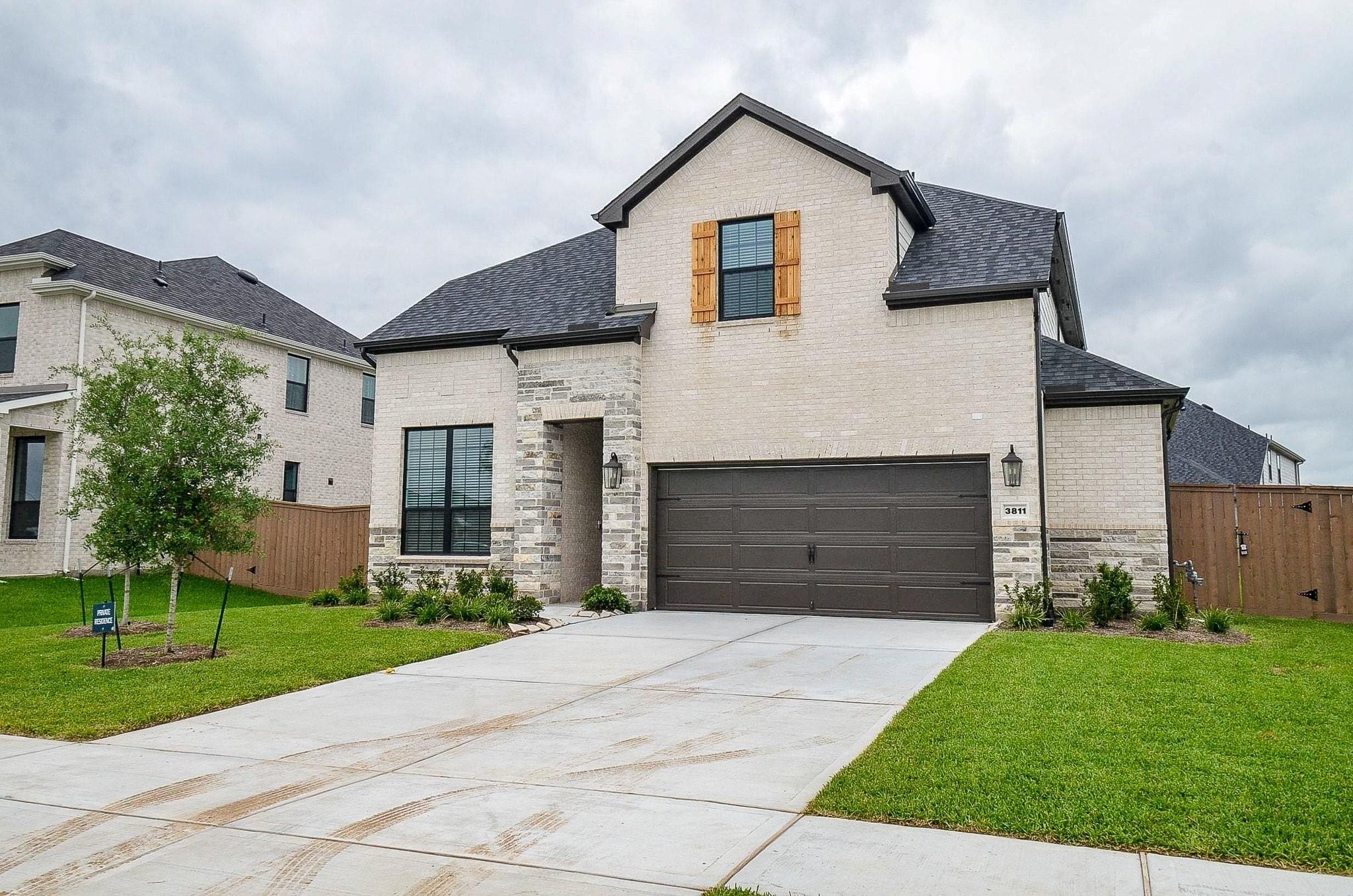 3811 Hermitage Drive