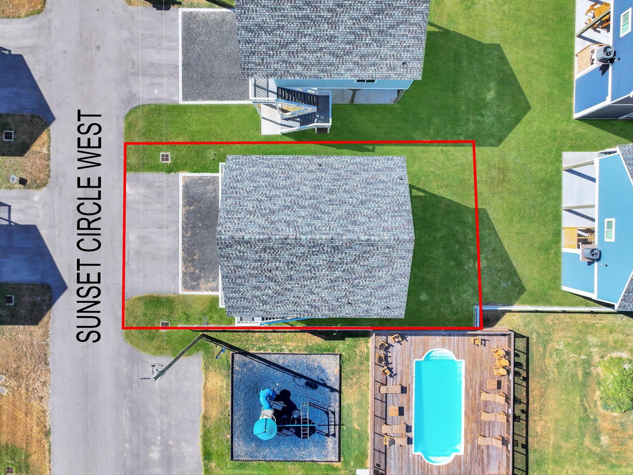 1028 Sunset Circle W