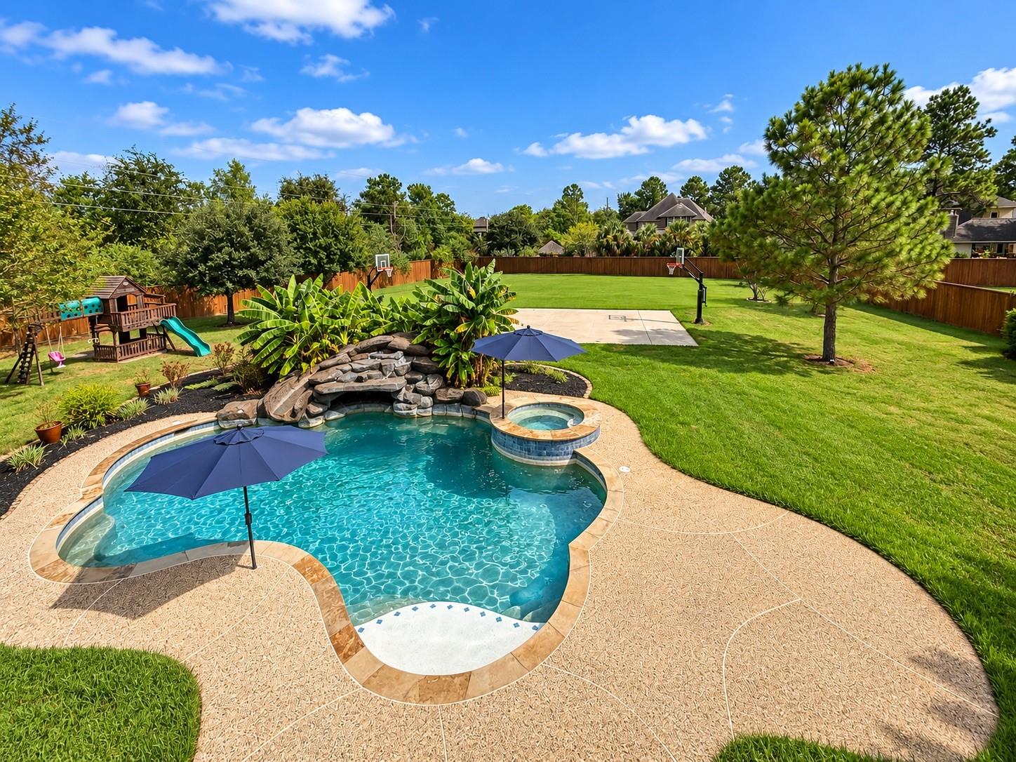 7 Compton Manor Drive