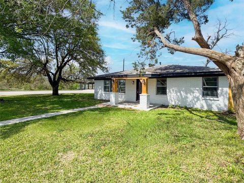 Photo of 2108 Ontario Street, Baytown, TX 77520 (MLS # 7892728)
