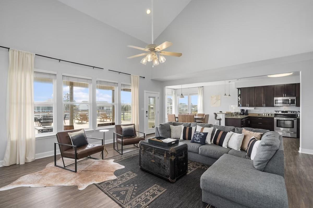 3814 Brewster Key